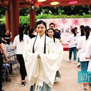 “南越漢風(fēng)文化節(jié)”開(kāi)幕 遺址上過(guò)把宮廷癮