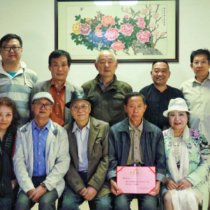劉松林會長一行赴泗涇采風并探訪會員獲獎農(nóng)民畫家崔世榮