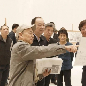 黃坤明在湖北調(diào)研：提高宣傳群眾服務(wù)群眾的能力水平