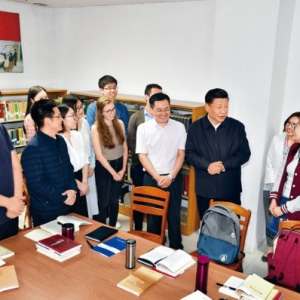 習(xí)近平：學(xué)習(xí)馬克思主義基本理論是共產(chǎn)黨人的必修課