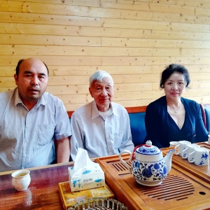 劉松林會(huì)長(zhǎng)一行5人赴采風(fēng)創(chuàng)作基地會(huì)晤李根長(zhǎng)博士