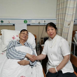 上海通俗文藝研究會副秘書長浦江書院院長探望劉松林會長