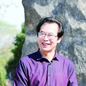 堅(jiān)定文化自信 打造歷史人文之城 ——訪上海戲劇學(xué)院學(xué)術(shù)委員會(huì)主任、松江區(qū)文聯(lián)主席、人文松江創(chuàng)作研究院院長陸軍