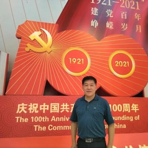 民間收藏家馮建忠：情鐘“紅色收藏”  講好“紅色故事”